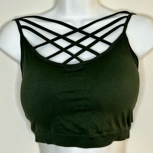(1) Zenana Outfitters Women's Sports Bra Bralette Size Triply Criss Cross Front